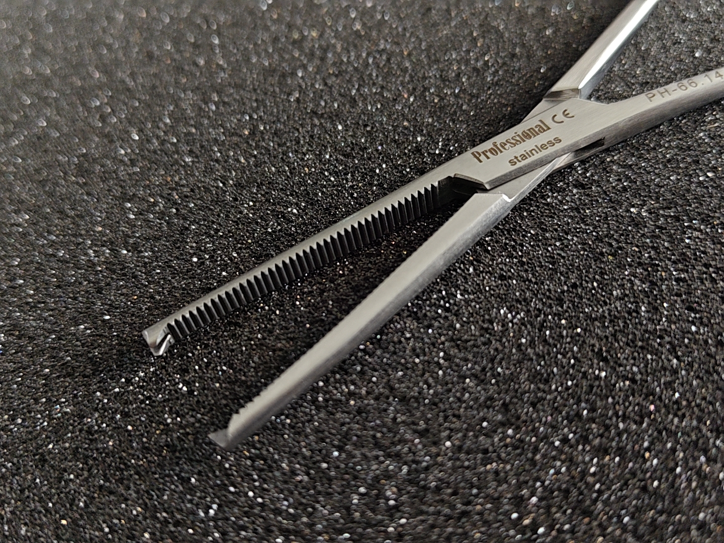 Kocher Artery Forceps FCPS Standard Pattern 14 cm